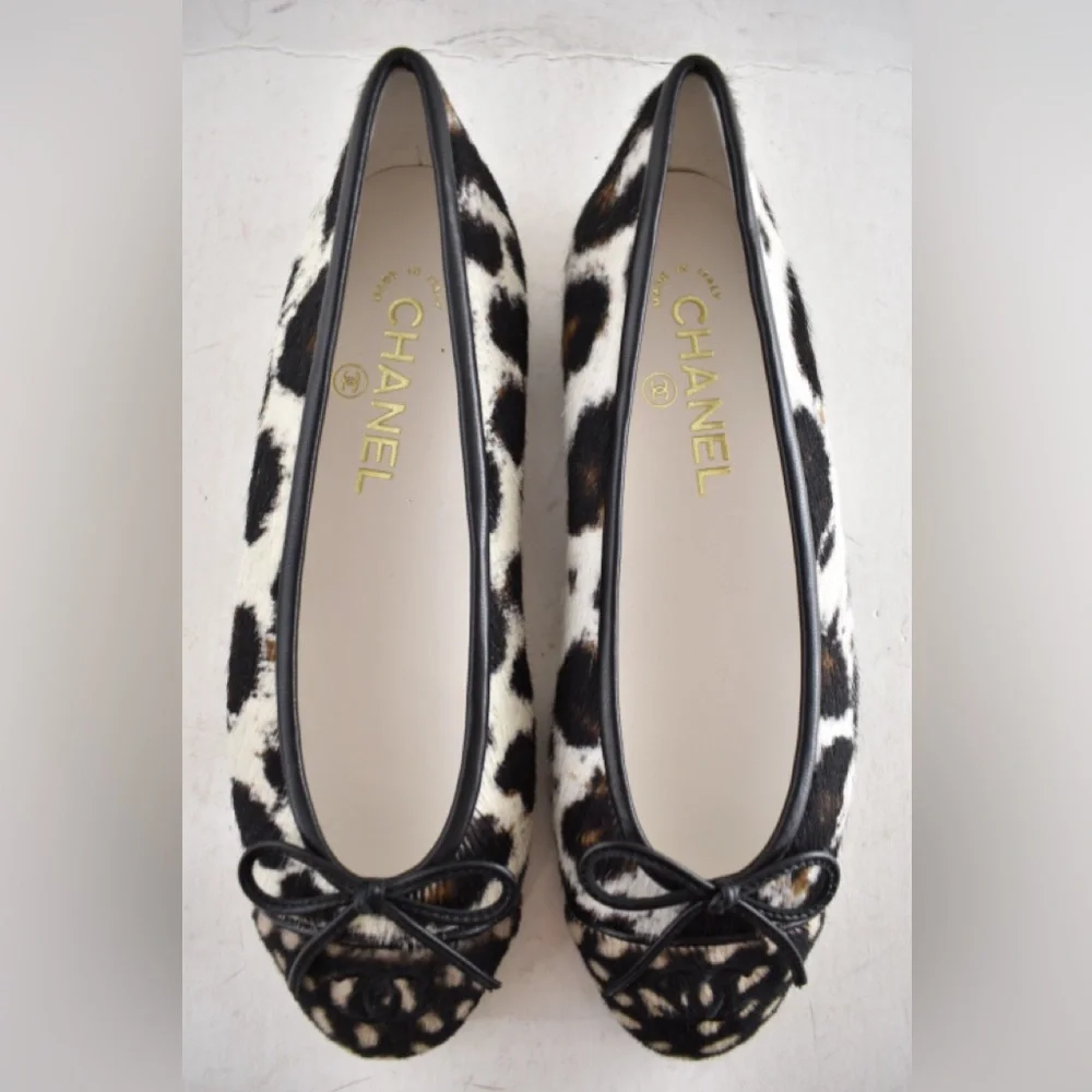 Chanel 26S Black White Brown Pony Fur CC Logo Bow Tie Ballet Ballerina Flat 38.5 - Picture 12 of 16